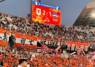 今年会娱乐-精彩瞬间回放：篮球场上的激情对决的简单介绍